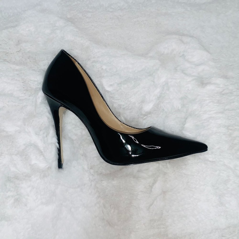 SAKS FIFTH AVENUE Sexy Pointy Toe Patent Black Stilettos